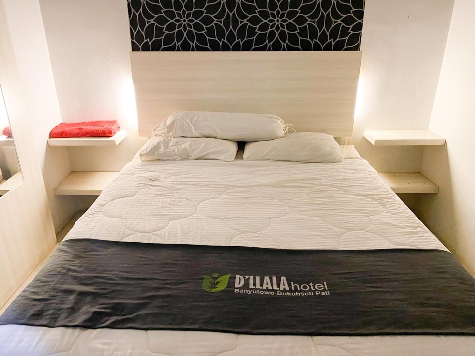 Reddoorz Near Pantai Idola Banyutowo Hotel D'Llala Pati Eksteriør billede