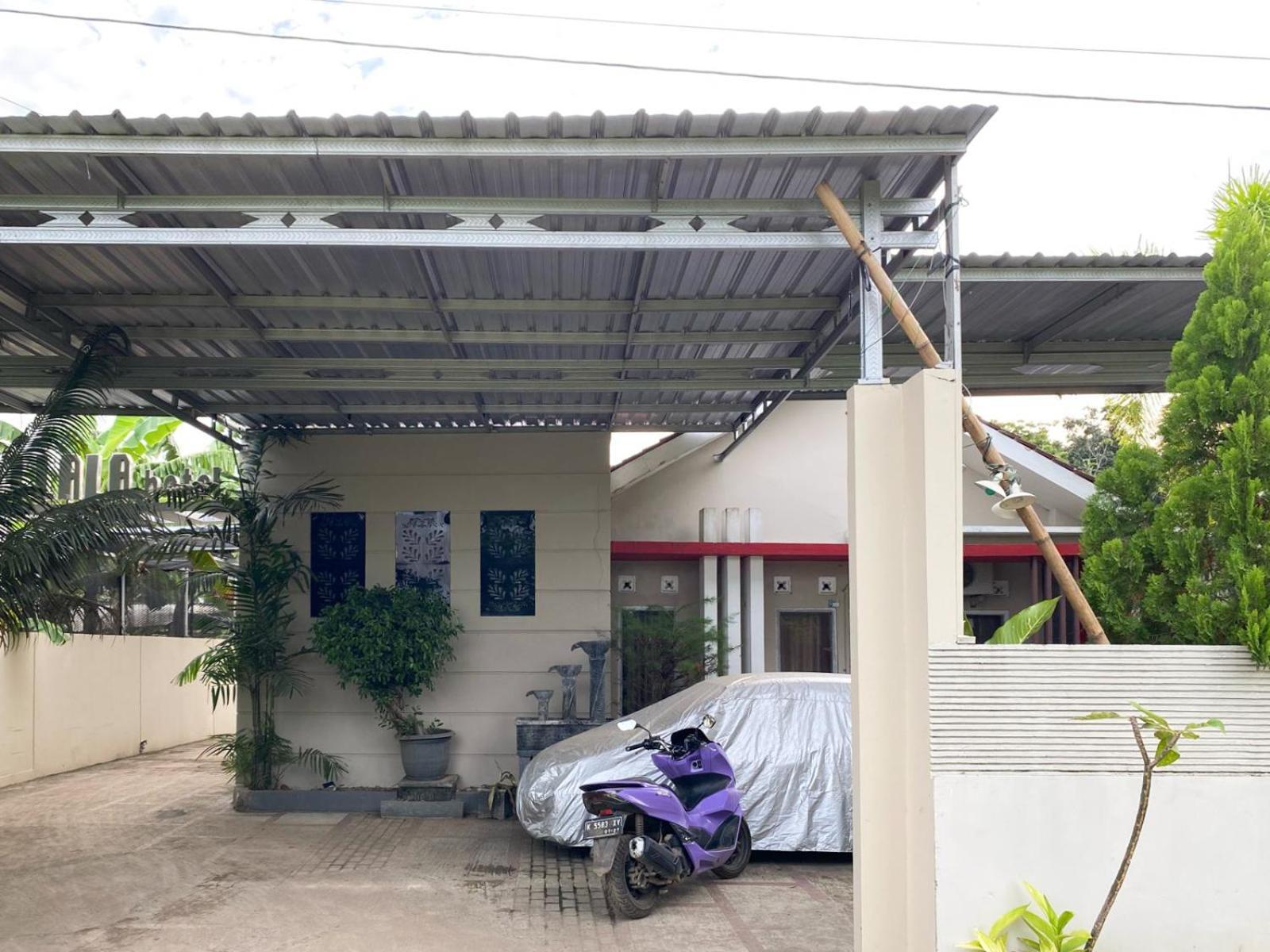 Reddoorz Near Pantai Idola Banyutowo Hotel D'Llala Pati Eksteriør billede